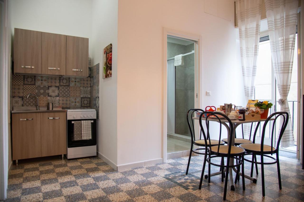 Domus Anticaglia By Domusextra Apartamento Nápoles Exterior foto